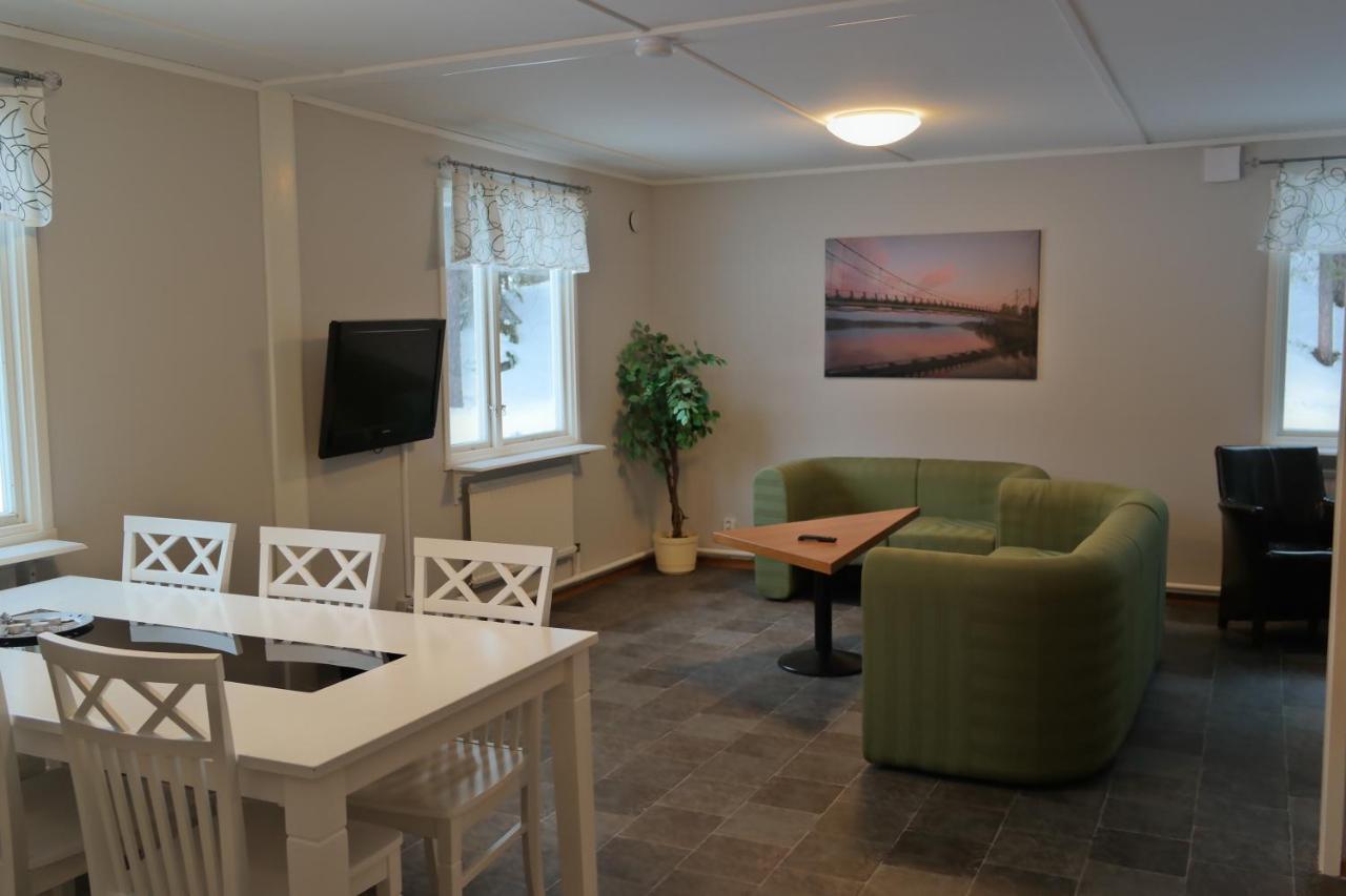 Hostel Skogsglaentan ストゥールマン エクステリア 写真